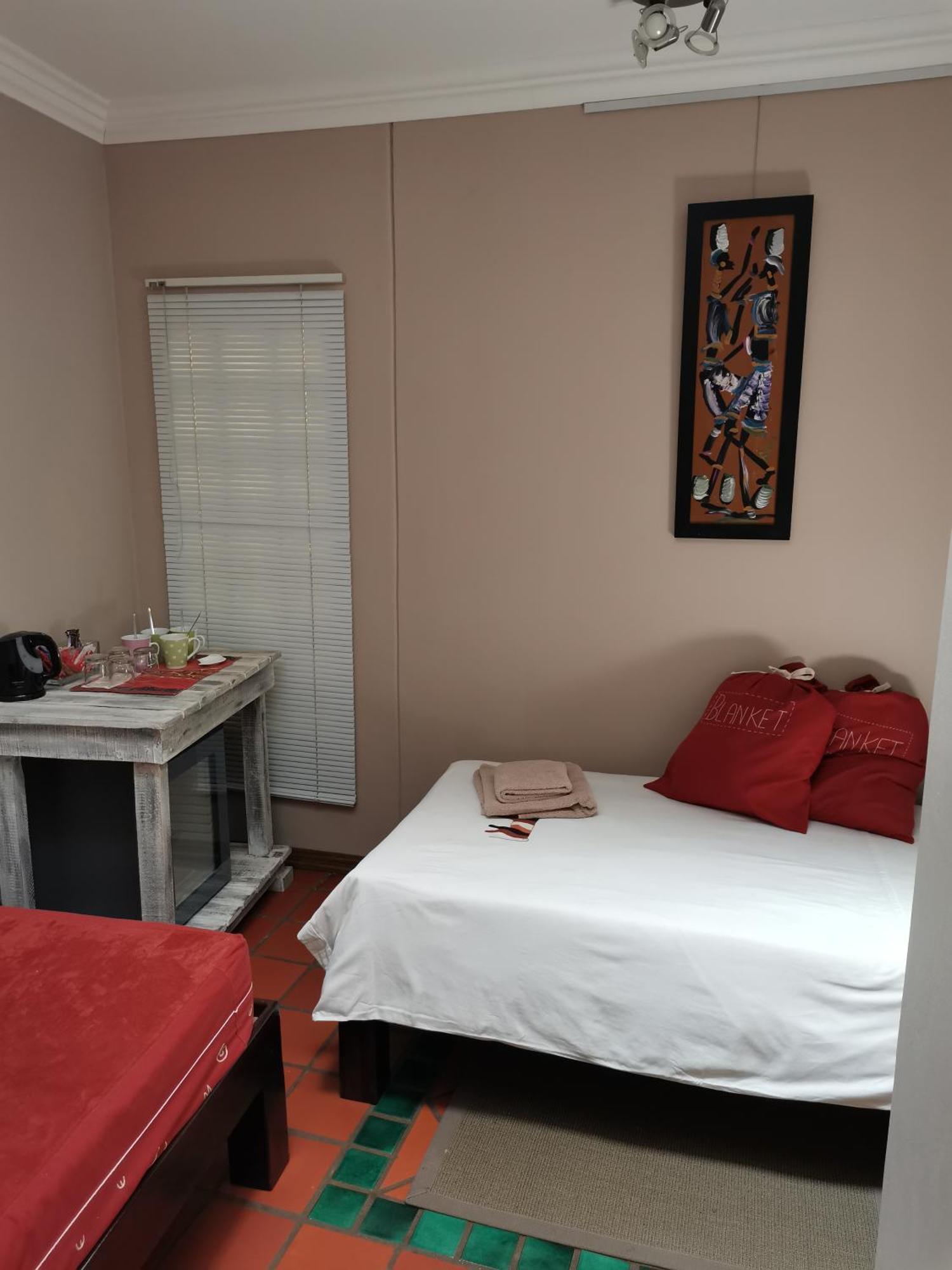 Londiningi Guesthouse Windhoek Room photo